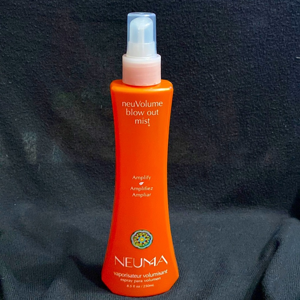 Neumann blow out mist volume amplify spray 8.5 fl Oz new